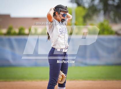 Thumbnail 3 in Dobson vs Sahuaro photogallery.