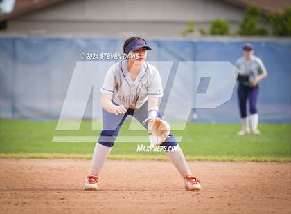 Thumbnail 2 in Dobson vs Sahuaro photogallery.
