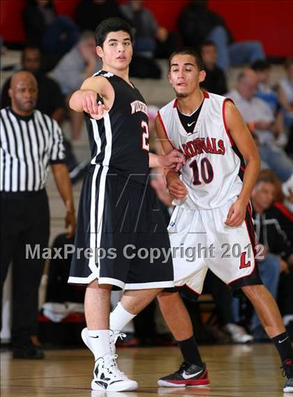Thumbnail 2 in Lawndale vs. Harvard-Westlake (Hilltop Classic) photogallery.