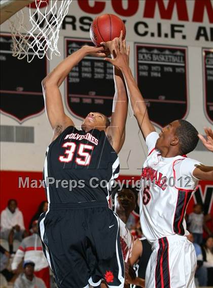 Thumbnail 2 in Lawndale vs. Harvard-Westlake (Hilltop Classic) photogallery.