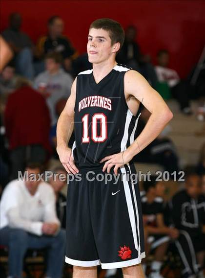Thumbnail 2 in Lawndale vs. Harvard-Westlake (Hilltop Classic) photogallery.