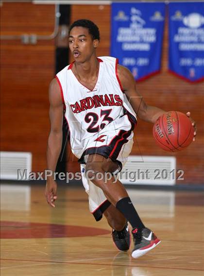 Thumbnail 2 in Lawndale vs. Harvard-Westlake (Hilltop Classic) photogallery.