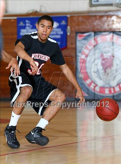 Thumbnail 3 in Lawndale vs. Harvard-Westlake (Hilltop Classic) photogallery.