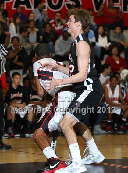 Thumbnail 3 in Lawndale vs. Harvard-Westlake (Hilltop Classic) photogallery.