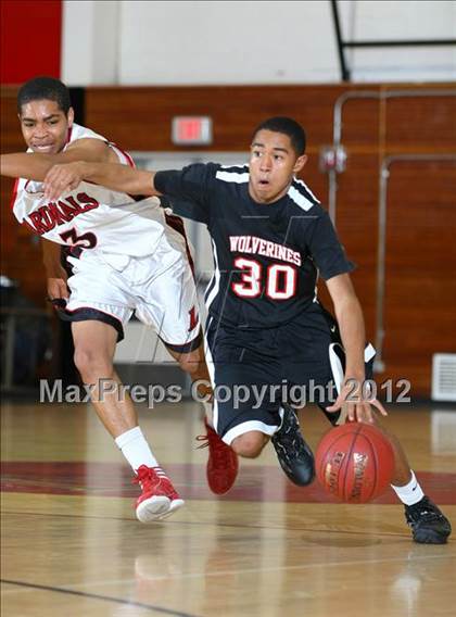 Thumbnail 3 in Lawndale vs. Harvard-Westlake (Hilltop Classic) photogallery.