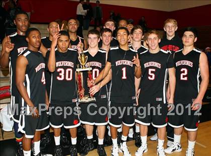 Thumbnail 2 in Lawndale vs. Harvard-Westlake (Hilltop Classic) photogallery.