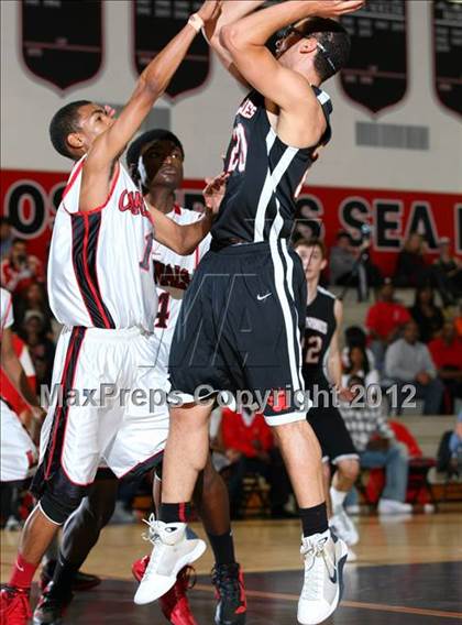 Thumbnail 2 in Lawndale vs. Harvard-Westlake (Hilltop Classic) photogallery.