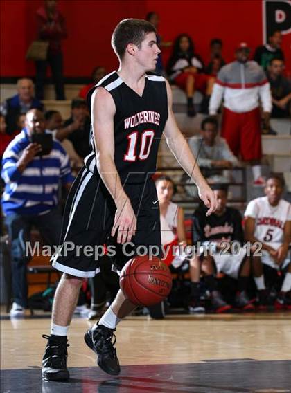 Thumbnail 3 in Lawndale vs. Harvard-Westlake (Hilltop Classic) photogallery.