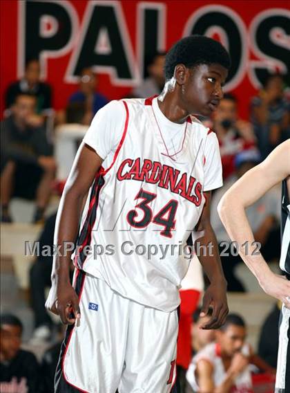 Thumbnail 3 in Lawndale vs. Harvard-Westlake (Hilltop Classic) photogallery.