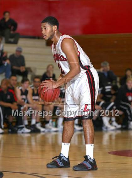 Thumbnail 2 in Lawndale vs. Harvard-Westlake (Hilltop Classic) photogallery.