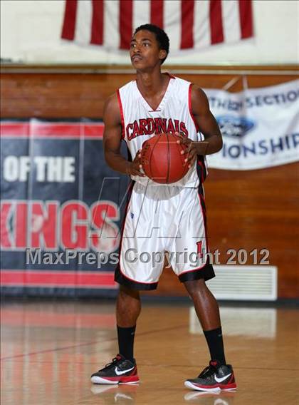 Thumbnail 3 in Lawndale vs. Harvard-Westlake (Hilltop Classic) photogallery.