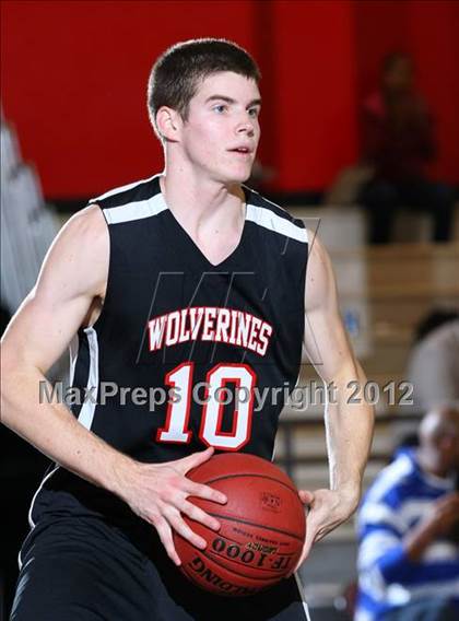 Thumbnail 3 in Lawndale vs. Harvard-Westlake (Hilltop Classic) photogallery.