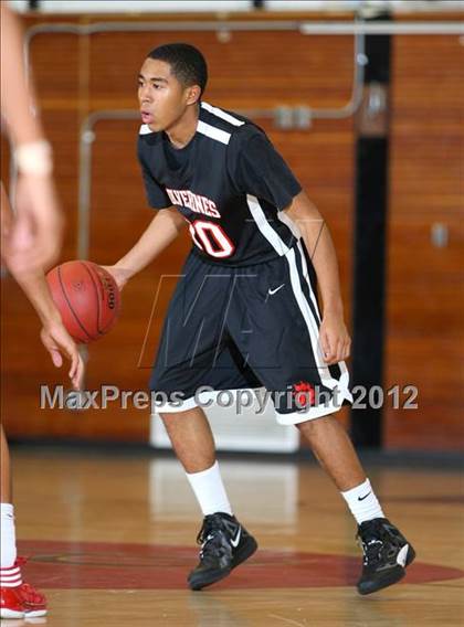Thumbnail 2 in Lawndale vs. Harvard-Westlake (Hilltop Classic) photogallery.