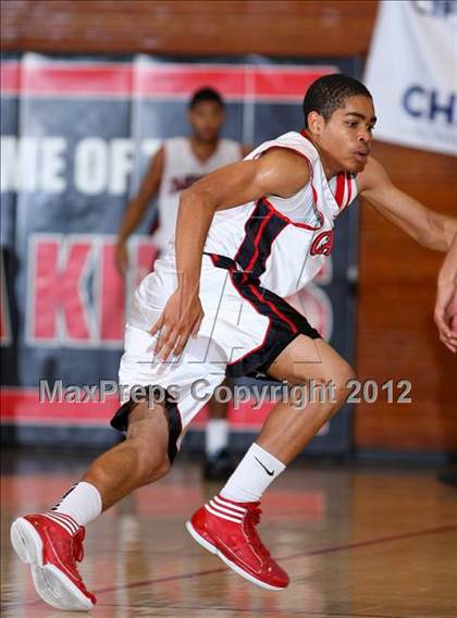 Thumbnail 1 in Lawndale vs. Harvard-Westlake (Hilltop Classic) photogallery.