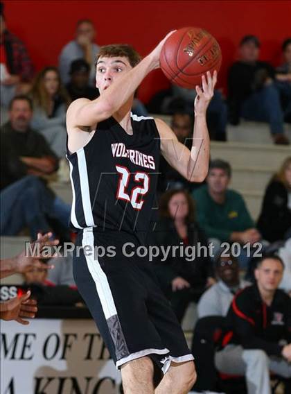 Thumbnail 2 in Lawndale vs. Harvard-Westlake (Hilltop Classic) photogallery.