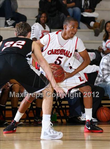 Thumbnail 3 in Lawndale vs. Harvard-Westlake (Hilltop Classic) photogallery.