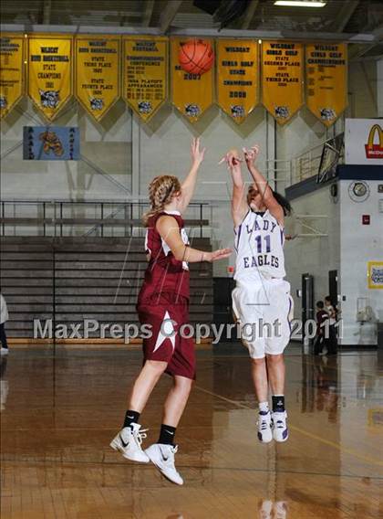 Thumbnail 3 in Benton vs Eldorado( Marion Lady Wildcat Invitational) photogallery.