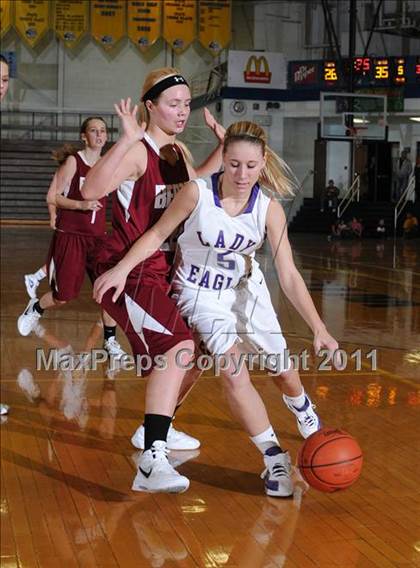 Thumbnail 2 in Benton vs Eldorado( Marion Lady Wildcat Invitational) photogallery.
