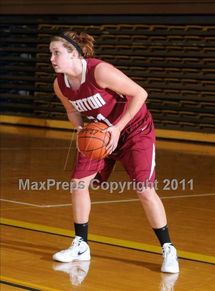Thumbnail 2 in Benton vs Eldorado( Marion Lady Wildcat Invitational) photogallery.