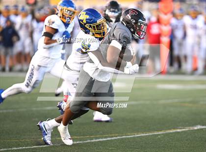 Thumbnail 2 in El Toro @ Tustin photogallery.