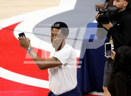 Thumbnail 2 in Sierra Canyon @ Sheldon (CIF State Open Final) photogallery.