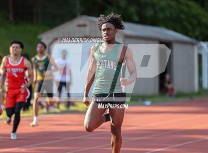 Thumbnail 3 in Section VIII Championship (Boys 400 Meters) photogallery.