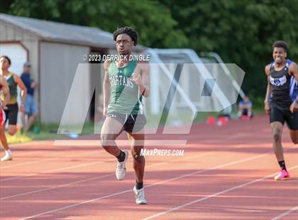 Thumbnail 3 in Section VIII Championship (Boys 400 Meters) photogallery.