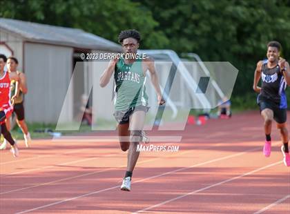 Thumbnail 1 in Section VIII Championship (Boys 400 Meters) photogallery.
