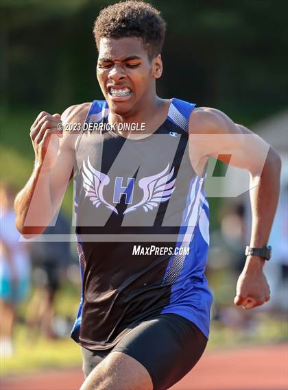 Thumbnail 3 in Section VIII Championship (Boys 400 Meters) photogallery.