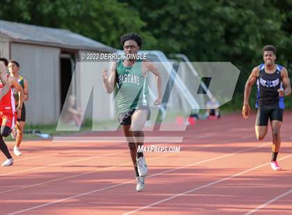 Thumbnail 2 in Section VIII Championship (Boys 400 Meters) photogallery.