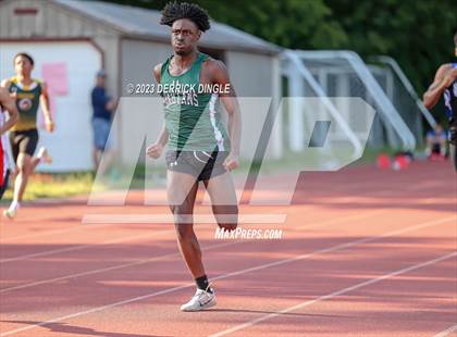 Thumbnail 1 in Section VIII Championship (Boys 400 Meters) photogallery.