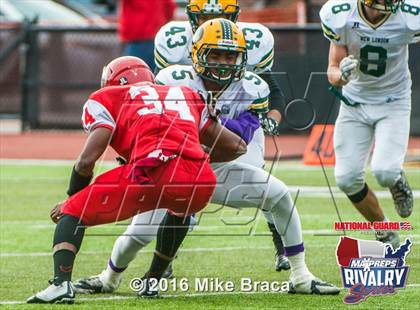 Thumbnail 2 in New London @ Norwich Free Academy (2015 MaxPreps Rivalry Series) photogallery.