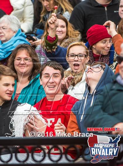 Thumbnail 2 in New London @ Norwich Free Academy (2015 MaxPreps Rivalry Series) photogallery.