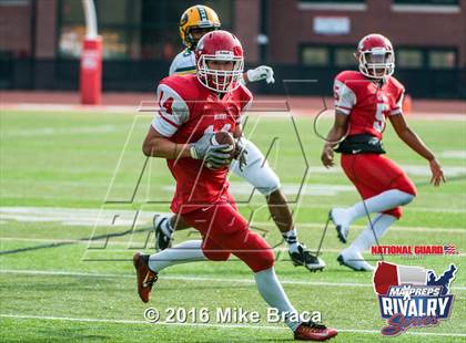 Thumbnail 2 in New London @ Norwich Free Academy (2015 MaxPreps Rivalry Series) photogallery.