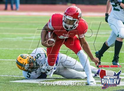 Thumbnail 2 in New London @ Norwich Free Academy (2015 MaxPreps Rivalry Series) photogallery.