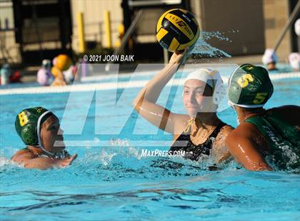 Thumbnail 2 in Castro Valley vs Alameda (Tri-Valley Invitational) photogallery.