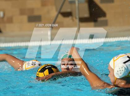 Thumbnail 3 in Castro Valley vs Alameda (Tri-Valley Invitational) photogallery.