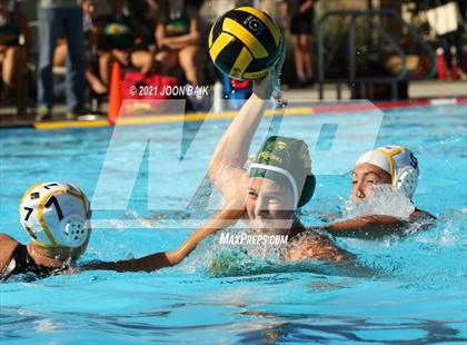 Thumbnail 1 in Castro Valley vs Alameda (Tri-Valley Invitational) photogallery.