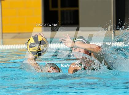 Thumbnail 1 in Castro Valley vs Alameda (Tri-Valley Invitational) photogallery.