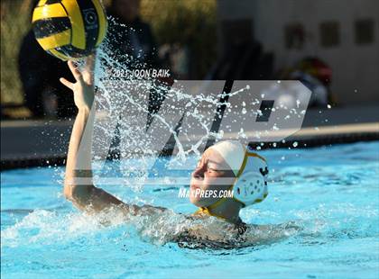 Thumbnail 1 in Castro Valley vs Alameda (Tri-Valley Invitational) photogallery.