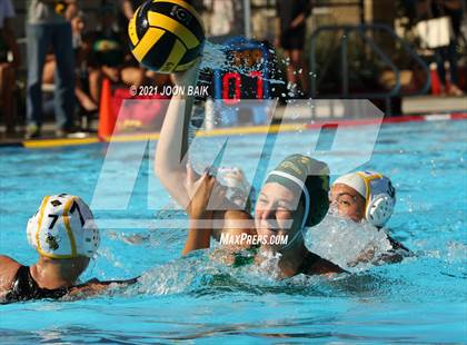 Thumbnail 2 in Castro Valley vs Alameda (Tri-Valley Invitational) photogallery.