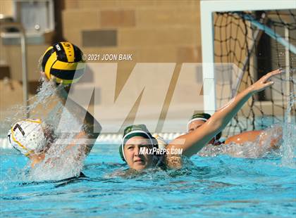 Thumbnail 3 in Castro Valley vs Alameda (Tri-Valley Invitational) photogallery.