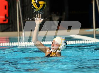 Thumbnail 2 in Castro Valley vs Alameda (Tri-Valley Invitational) photogallery.