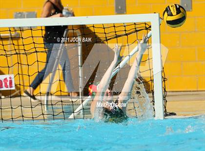 Thumbnail 3 in Castro Valley vs Alameda (Tri-Valley Invitational) photogallery.