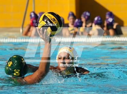 Thumbnail 1 in Castro Valley vs Alameda (Tri-Valley Invitational) photogallery.