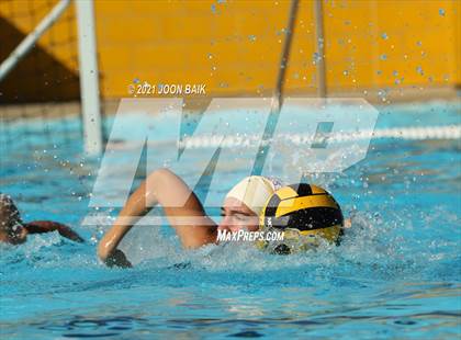 Thumbnail 1 in Castro Valley vs Alameda (Tri-Valley Invitational) photogallery.