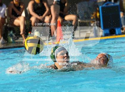Thumbnail 2 in Castro Valley vs Alameda (Tri-Valley Invitational) photogallery.