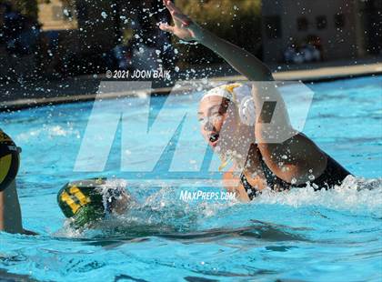 Thumbnail 2 in Castro Valley vs Alameda (Tri-Valley Invitational) photogallery.