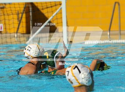Thumbnail 2 in Castro Valley vs Alameda (Tri-Valley Invitational) photogallery.
