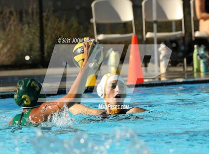 Thumbnail 1 in Castro Valley vs Alameda (Tri-Valley Invitational) photogallery.